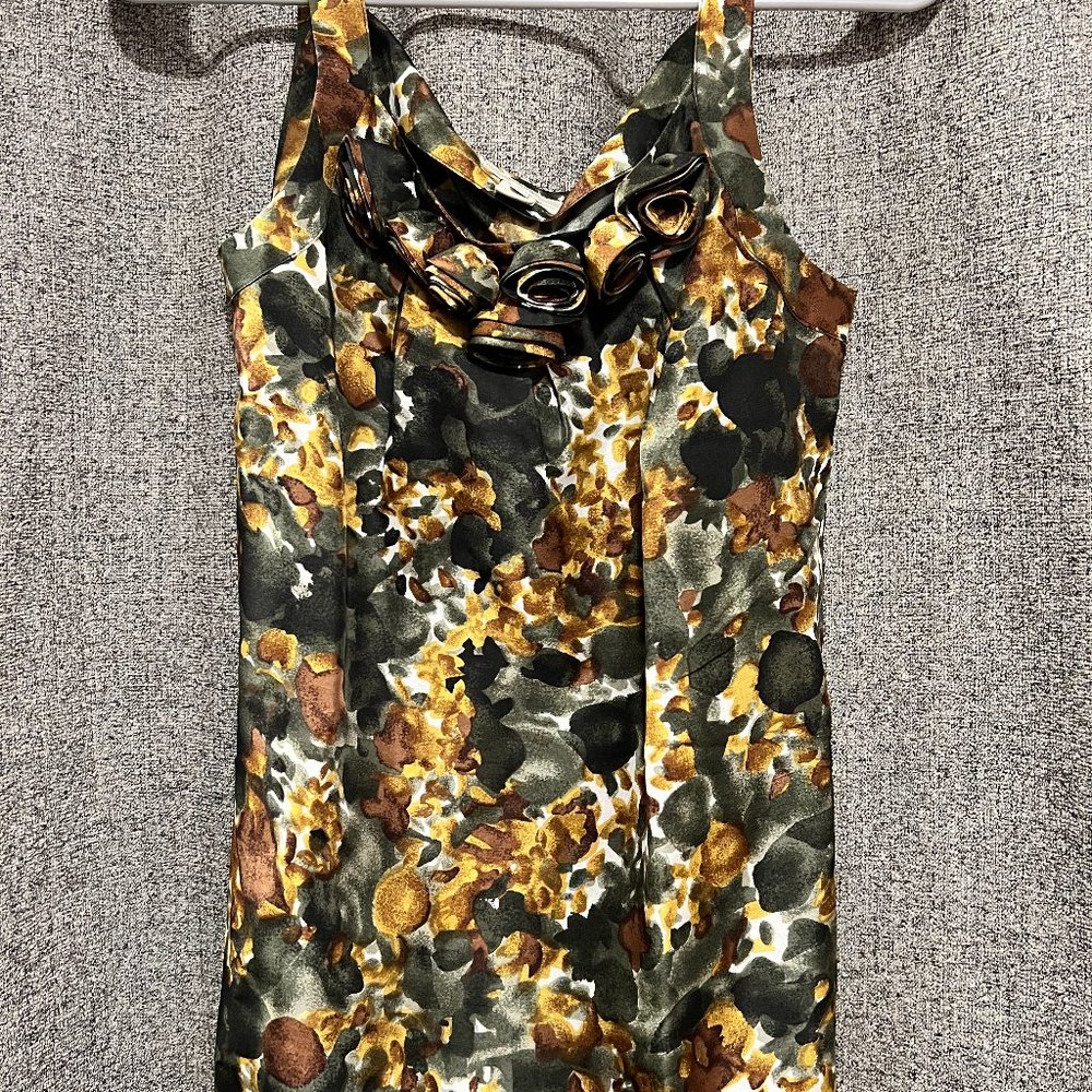 J.Crew Women's 100% Silk Size 4 Sleeveless Blouse with Rosette Details on Chest